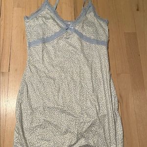 H&M Divided body-con flowery dress